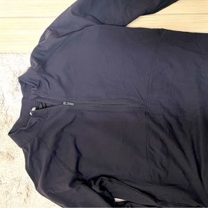 Lululemon half zip top size 10